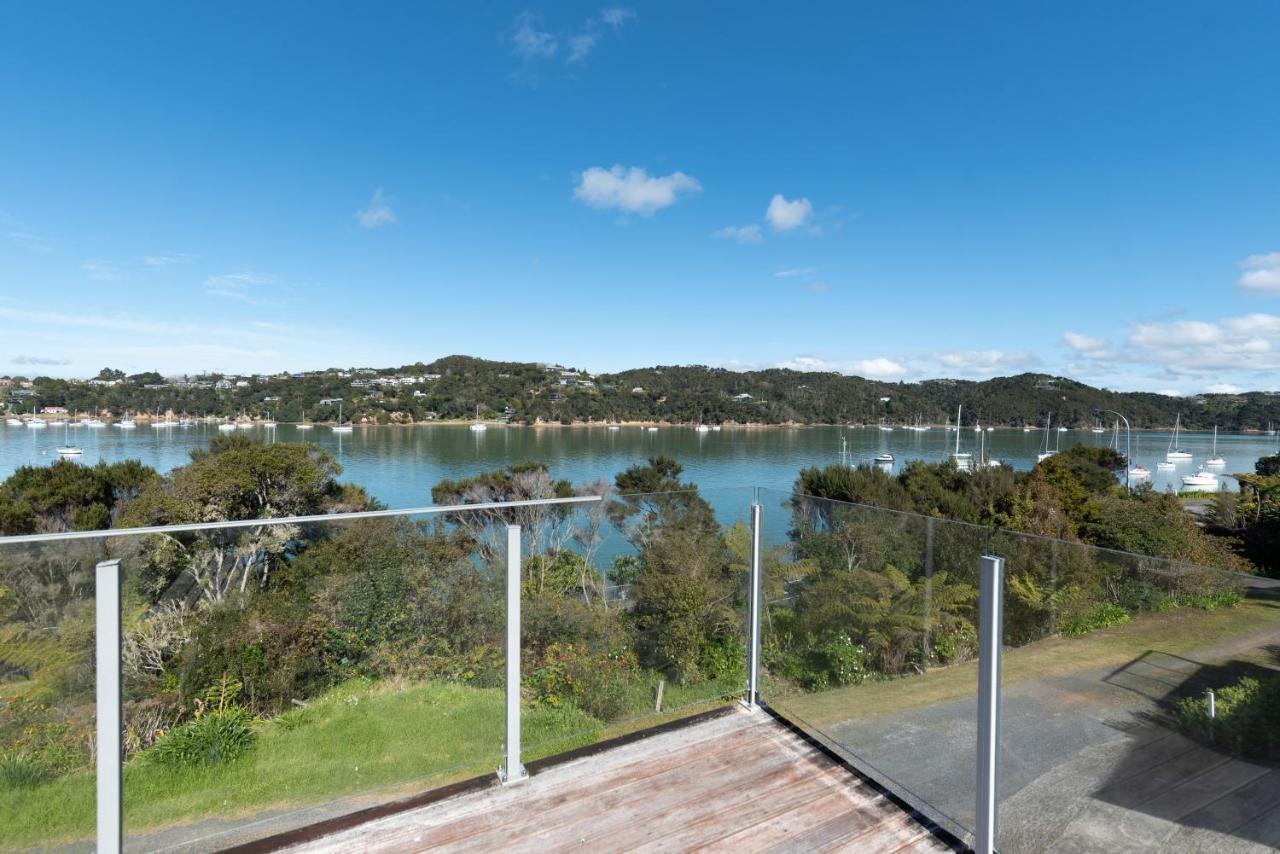 The Tide Watcher - Okiato Holiday Home Opua ภายนอก รูปภาพ